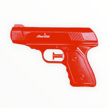  red squirt gun